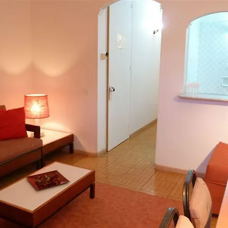 Aparthotel Zina 3*