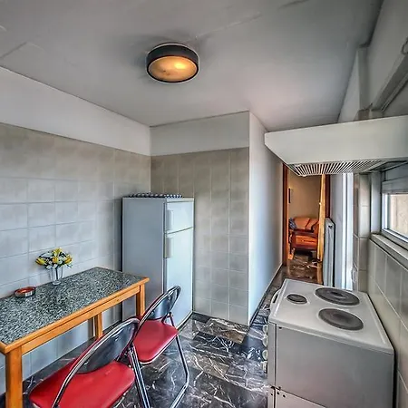 Aparthotel Zina 3*