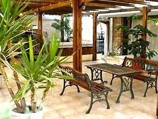 Aparthotel Zina 3*