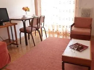 Zina 3* Athen