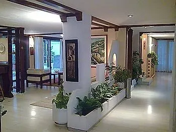 Zina 3*
